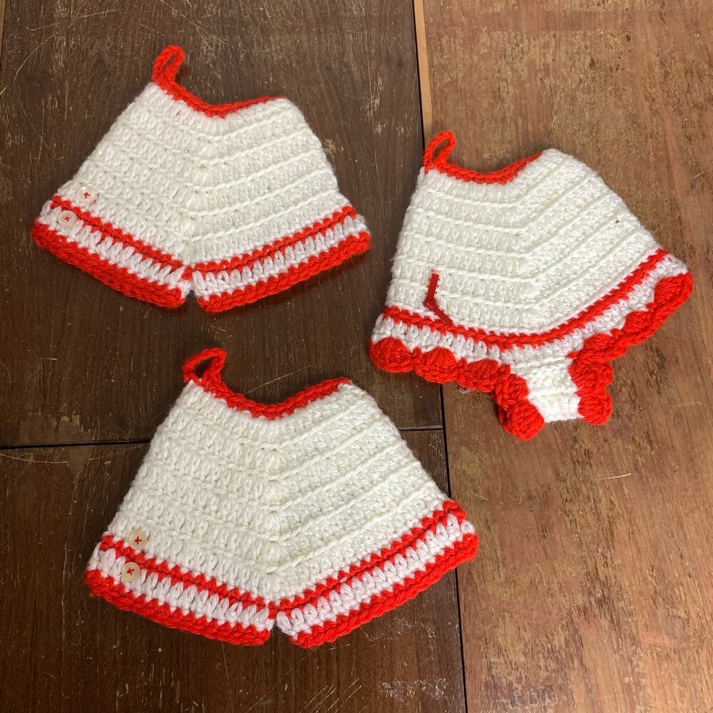Vintage red & white crochet hot pants Hot Pad pot holders Kitsch retro kitchen